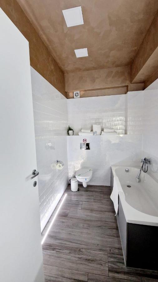 מאמאיה White Tower - Private Studio 106 מראה חיצוני תמונה
